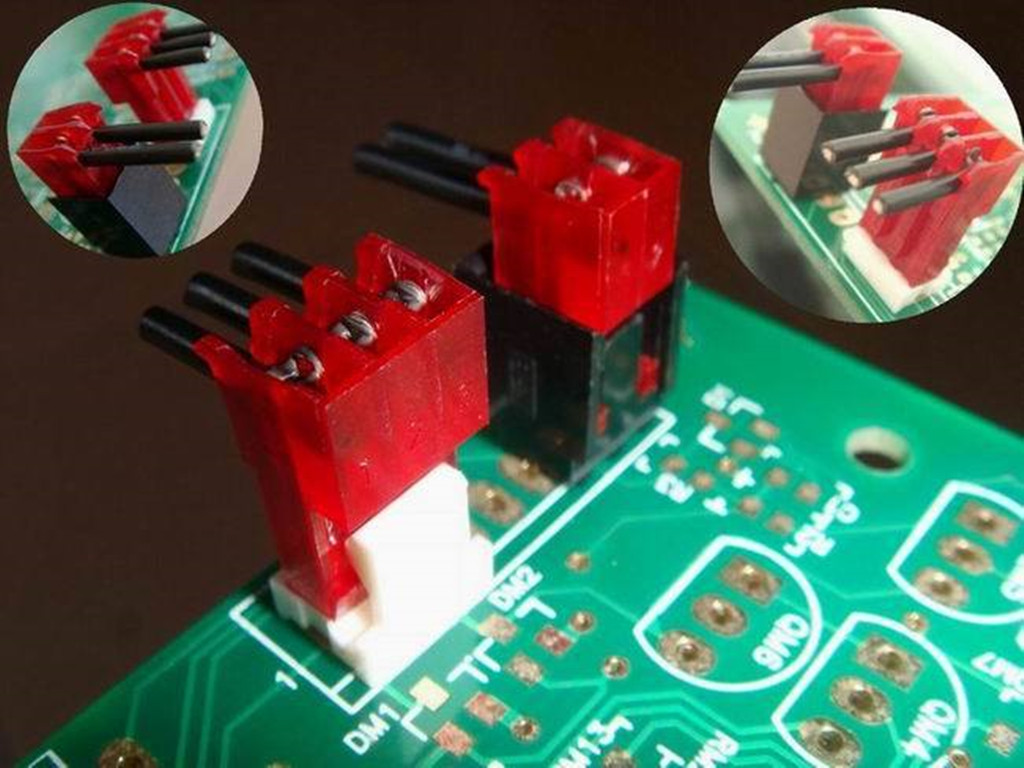 Connecteurs HRB IDC – Exemple de machine &agrave; caf&eacute;