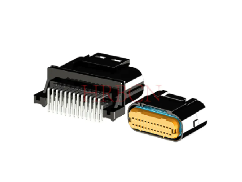 Fil à pas de 2,5 mm pour embarquer un connecteur étanche IP67 avec une conception à angle droit