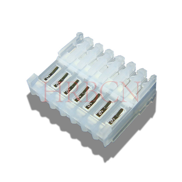 Alimentation au pas de 2,54 mm via IDC avec languettes polarisantes M2051-NR